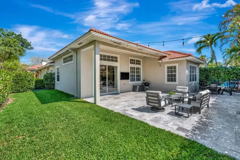 207 Via Rosina Jupiter FL 33458
