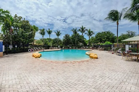207 Via Rosina Jupiter FL 33458