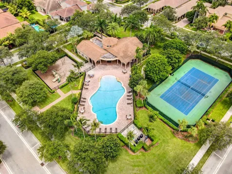 207 Via Rosina Jupiter FL 33458