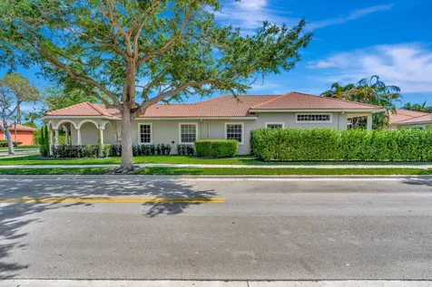 207 Via Rosina Jupiter FL 33458