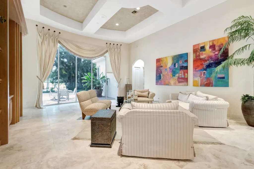 6802 Casa Grande Way Delray Beach FL 33446