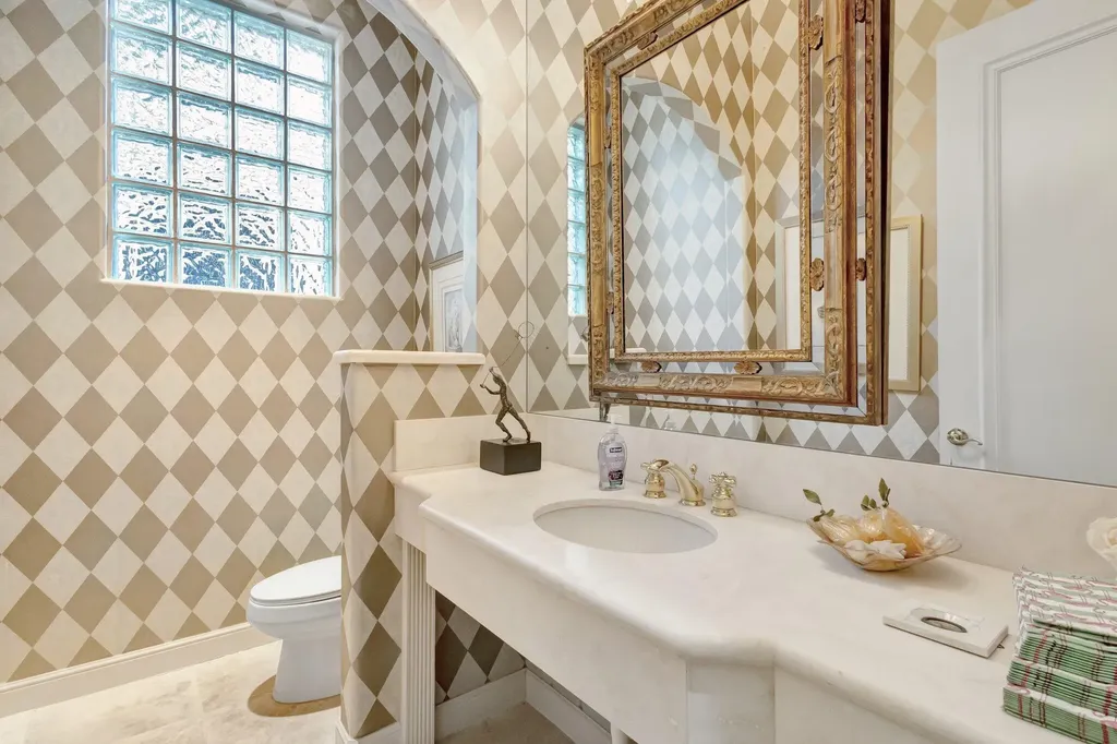 6802 Casa Grande Way Delray Beach FL 33446