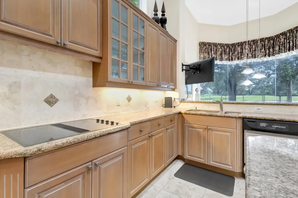 6802 Casa Grande Way Delray Beach FL 33446