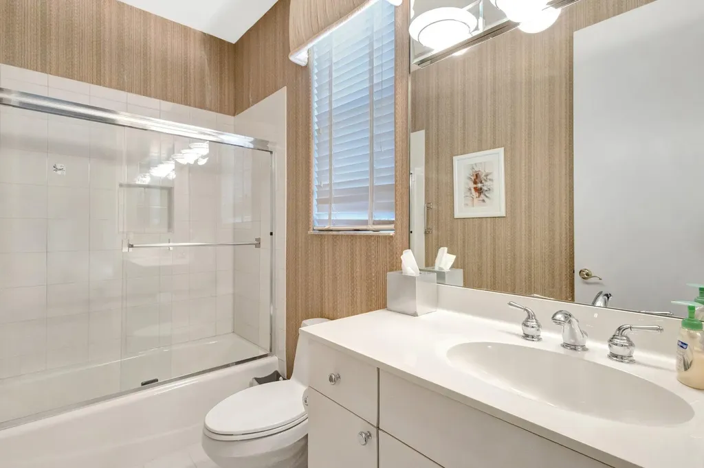 6802 Casa Grande Way Delray Beach FL 33446