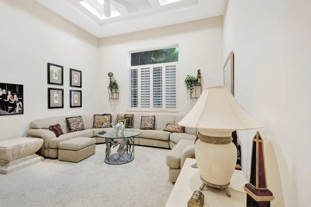 6802 Casa Grande Way Delray Beach FL 33446