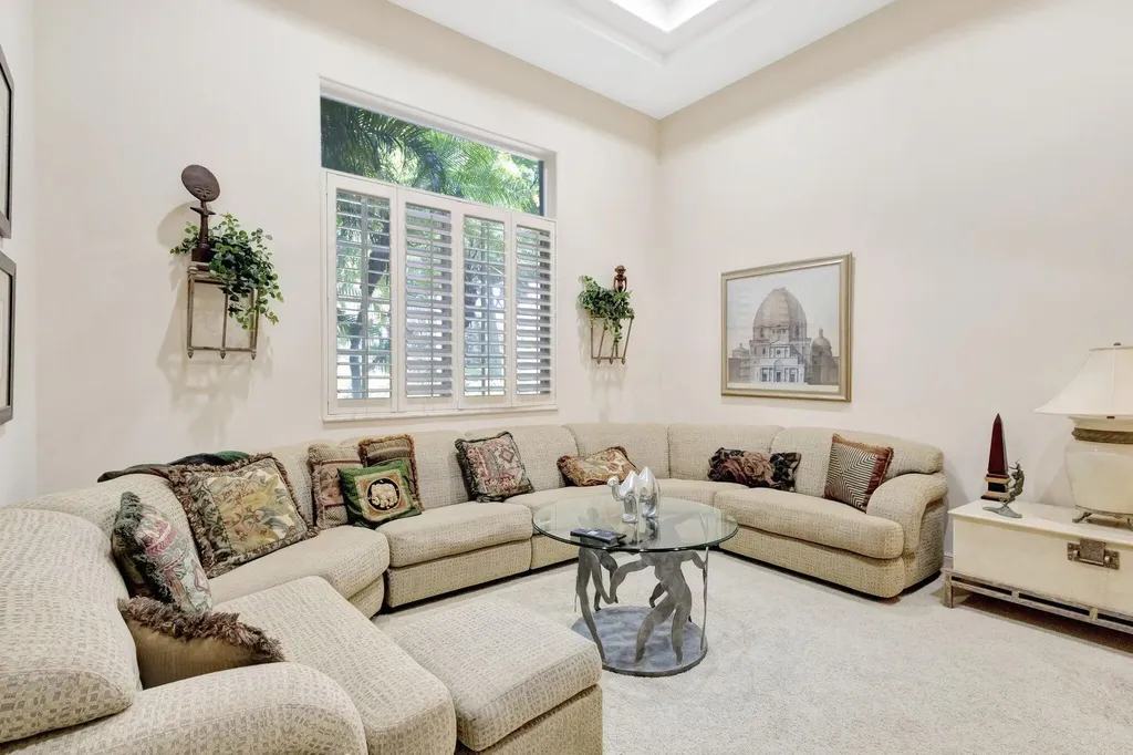 6802 Casa Grande Way Delray Beach FL 33446