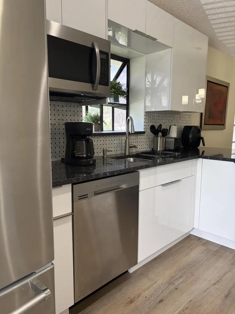 8107 Summerbreeze Lane Boca Raton FL 33496