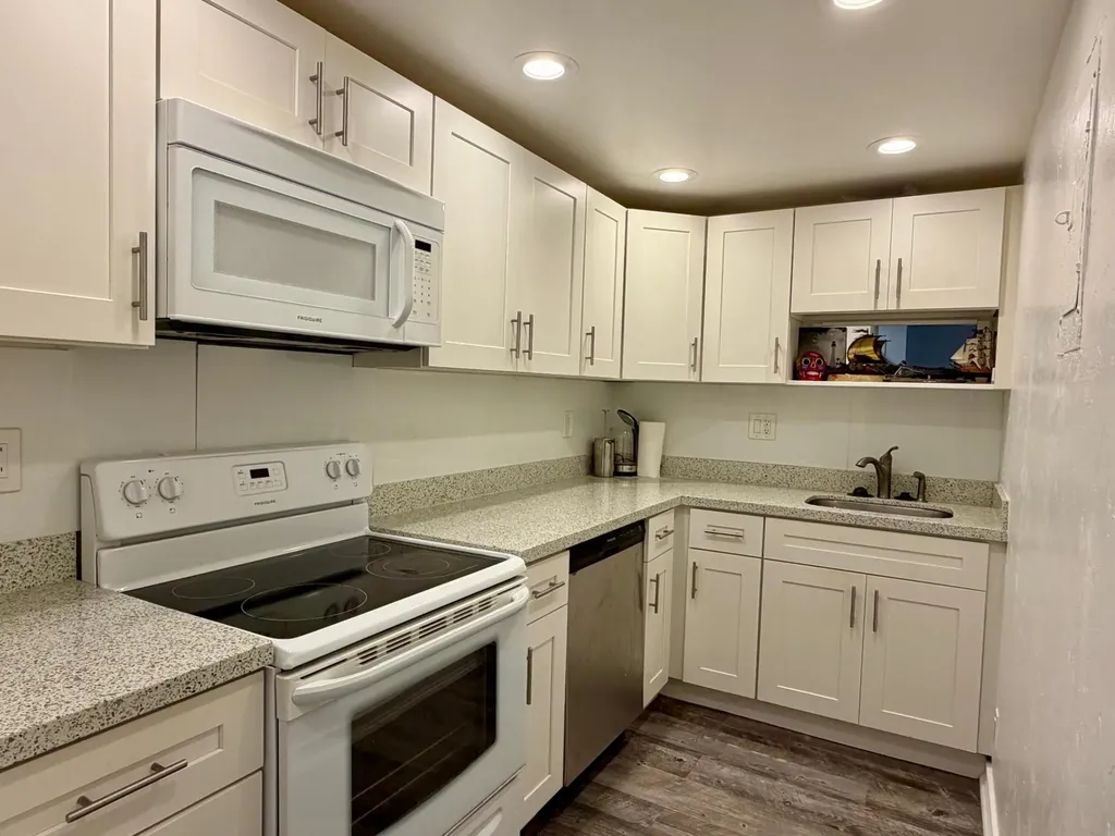 3000 Riomar Street Fort Lauderdale FL 33304