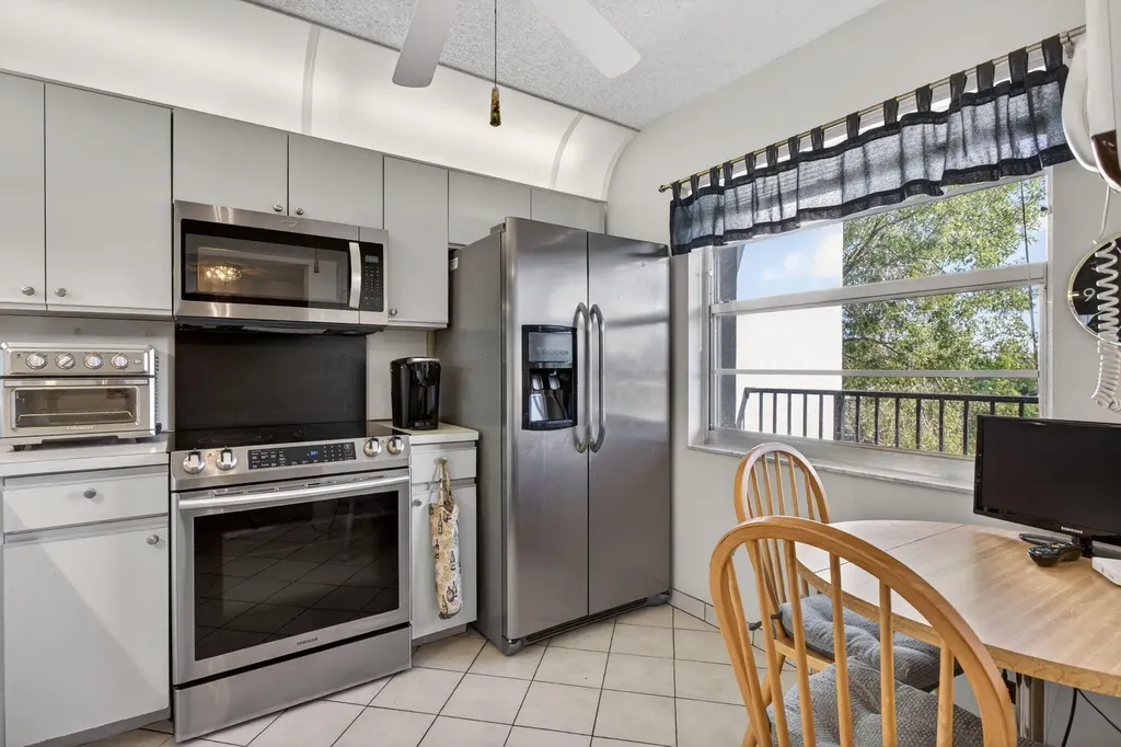 4091 Cypress Reach Court Pompano Beach FL 33069