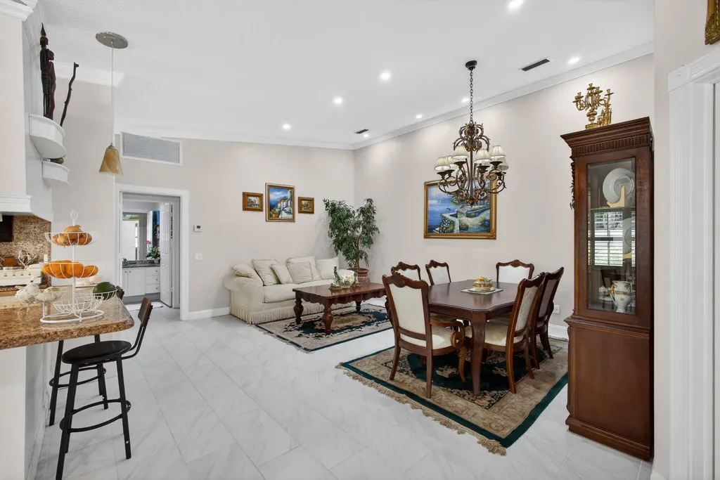 4047 Grove Point Road Palm Beach Gardens FL 33410
