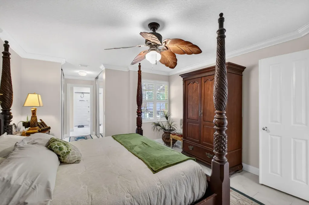 4047 Grove Point Road Palm Beach Gardens FL 33410