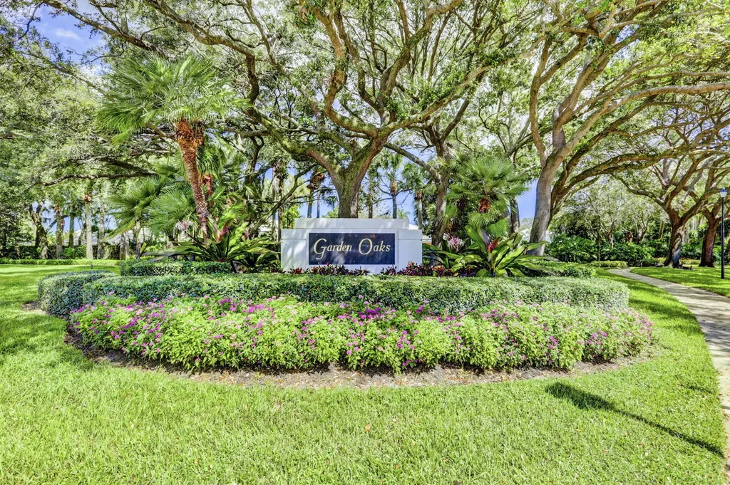 4047 Grove Point Road Palm Beach Gardens FL 33410