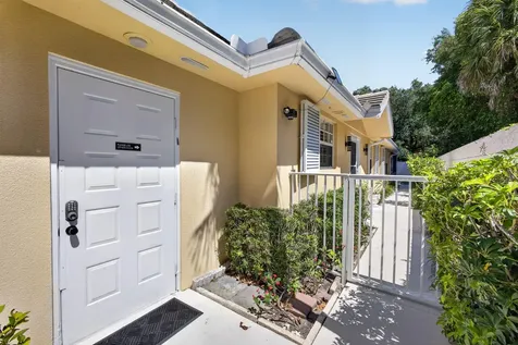 4047 Grove Point Road Palm Beach Gardens FL 33410