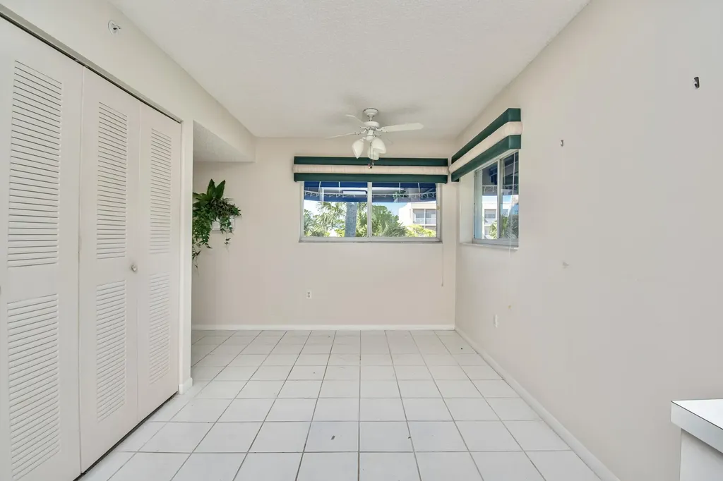 4734 Lucerne Lakes Boulevard E Lake Worth FL 33467