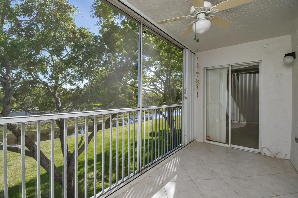 4734 Lucerne Lakes Boulevard E Lake Worth FL 33467