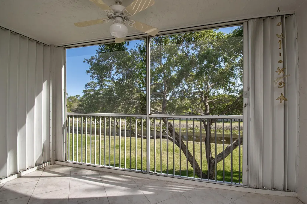 4734 Lucerne Lakes Boulevard E Lake Worth FL 33467