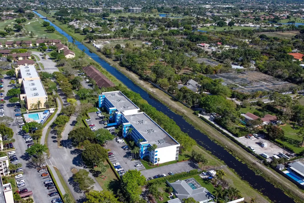 4734 Lucerne Lakes Boulevard E Lake Worth FL 33467