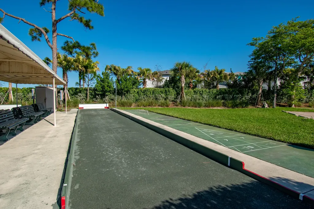 4734 Lucerne Lakes Boulevard E Lake Worth FL 33467