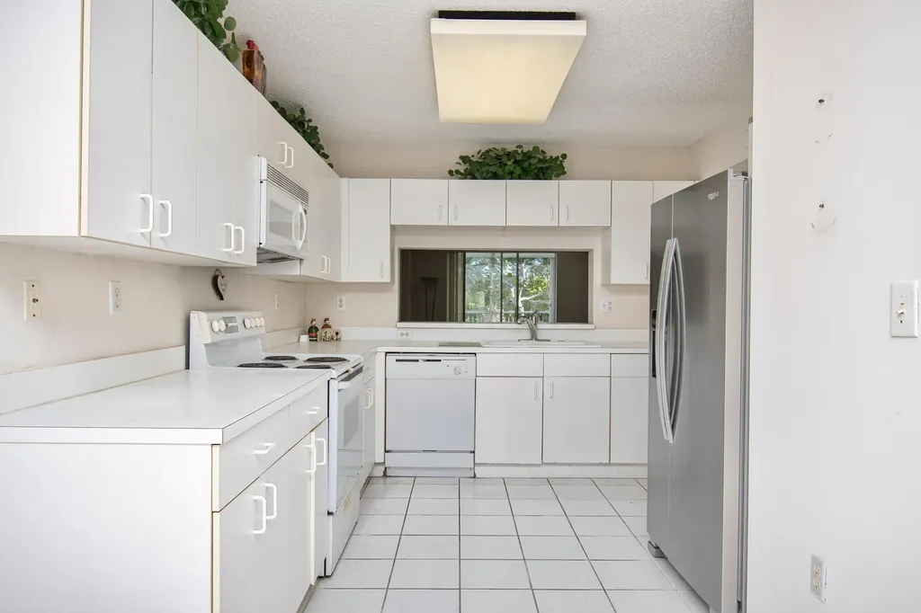 4734 Lucerne Lakes Boulevard E Lake Worth FL 33467