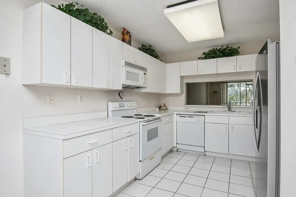 4734 Lucerne Lakes Boulevard E Lake Worth FL 33467