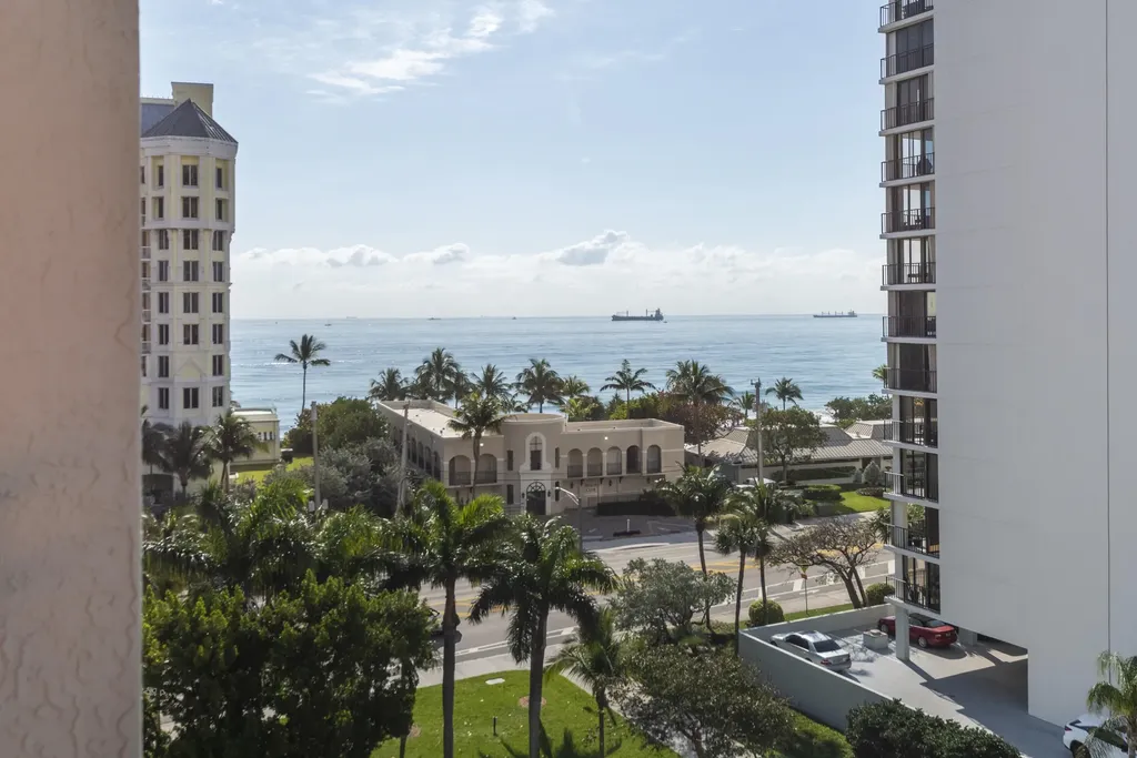 2001 N Ocean Boulevard Fort Lauderdale FL 33305