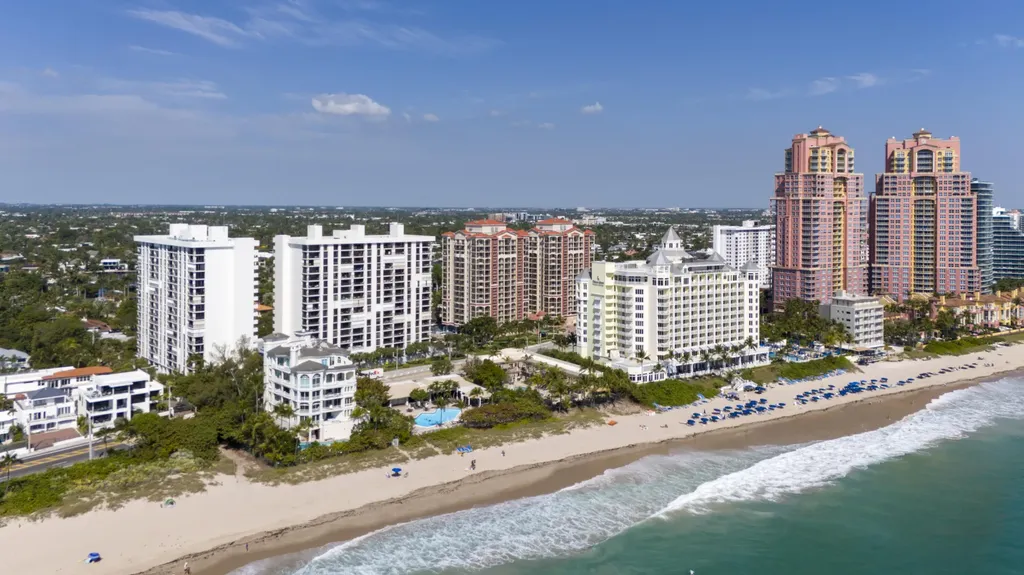 2001 N Ocean Boulevard Fort Lauderdale FL 33305