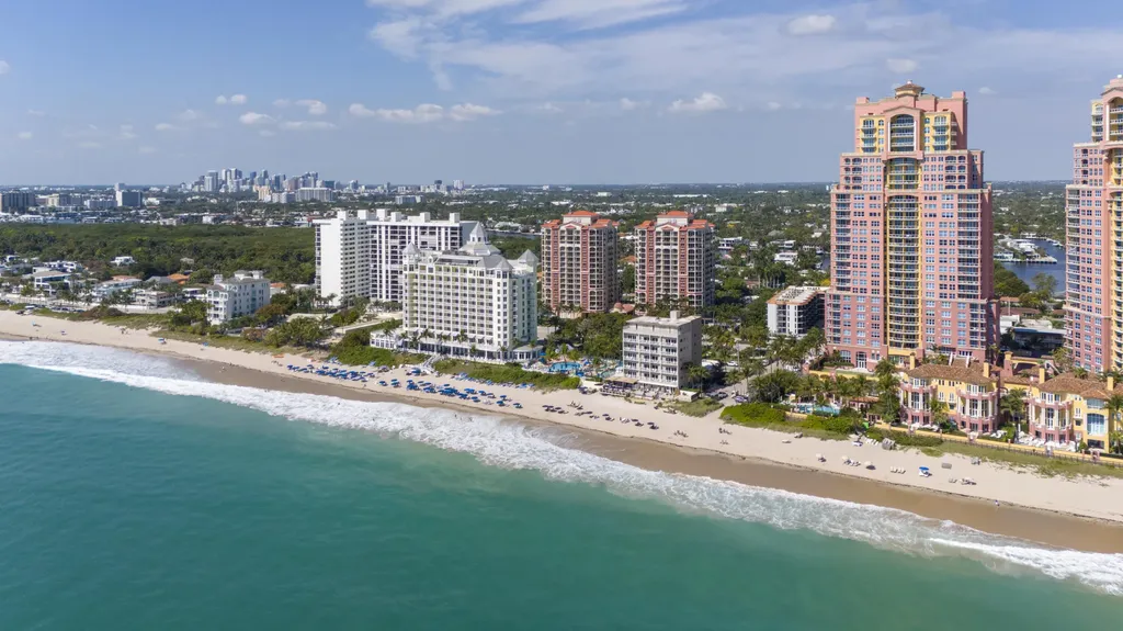 2001 N Ocean Boulevard Fort Lauderdale FL 33305