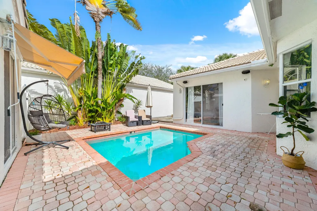 2072 Chagall Circle West Palm Beach FL 33409