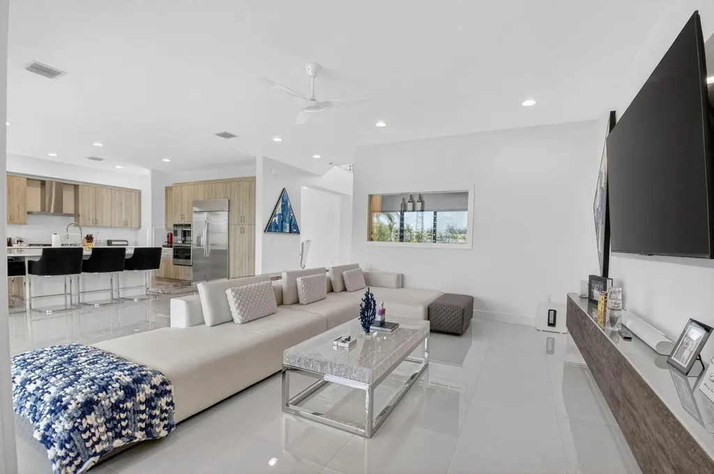 20364 Whistling Straits Way Boca Raton FL 33434
