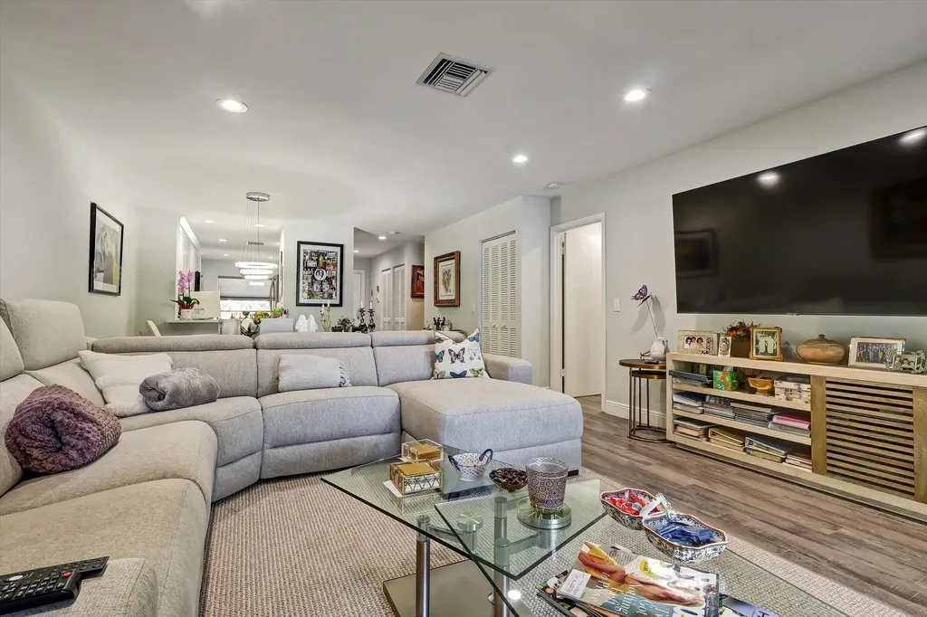 34 W Stratford Lane Lane W Boynton Beach FL 33436