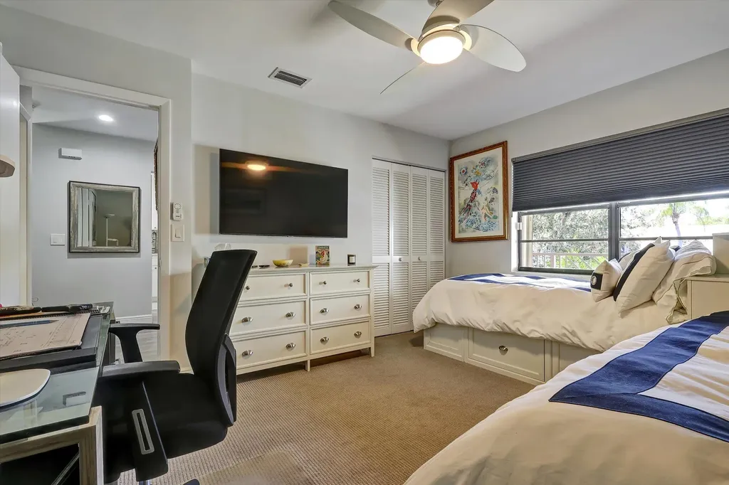 34 W Stratford Lane Lane W Boynton Beach FL 33436