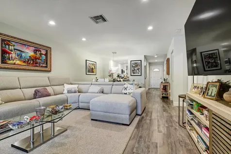 34 W Stratford Lane Lane W Boynton Beach FL 33436