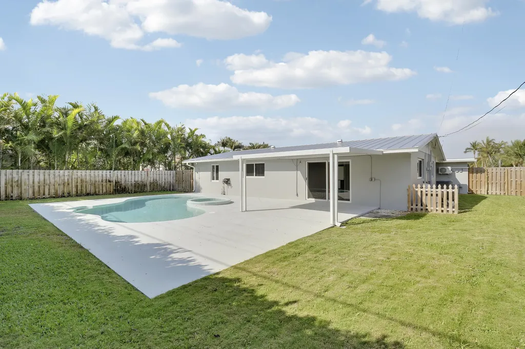 636 Eastwind Drive North Palm Beach FL 33408