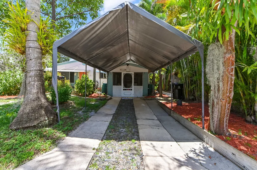312 SW 22nd Street Fort Lauderdale FL 33315