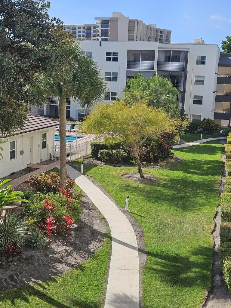 1541 S Ocean Boulevard Pompano Beach FL 33062