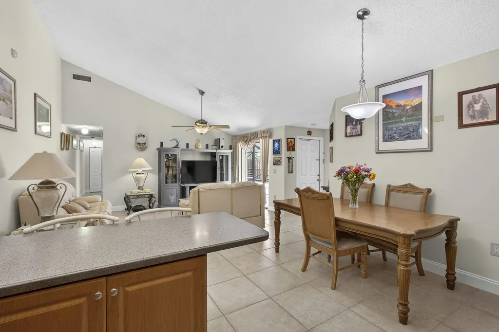 5662 Golden Eagle Circle Palm Beach Gardens FL 33418