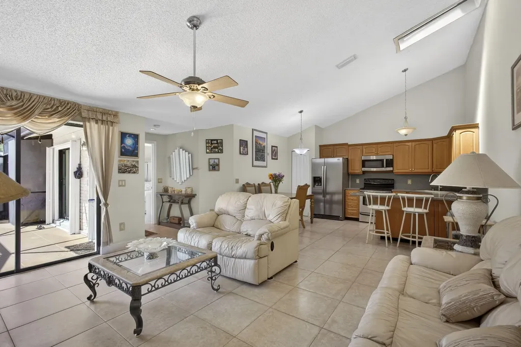 5662 Golden Eagle Circle Palm Beach Gardens FL 33418