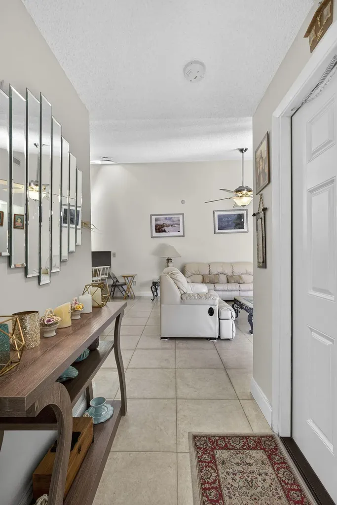 5662 Golden Eagle Circle Palm Beach Gardens FL 33418