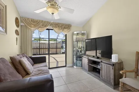 5662 Golden Eagle Circle Palm Beach Gardens FL 33418