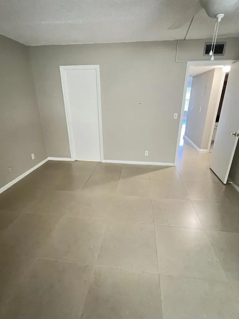 413 Greenbrier A West Palm Beach FL 33417