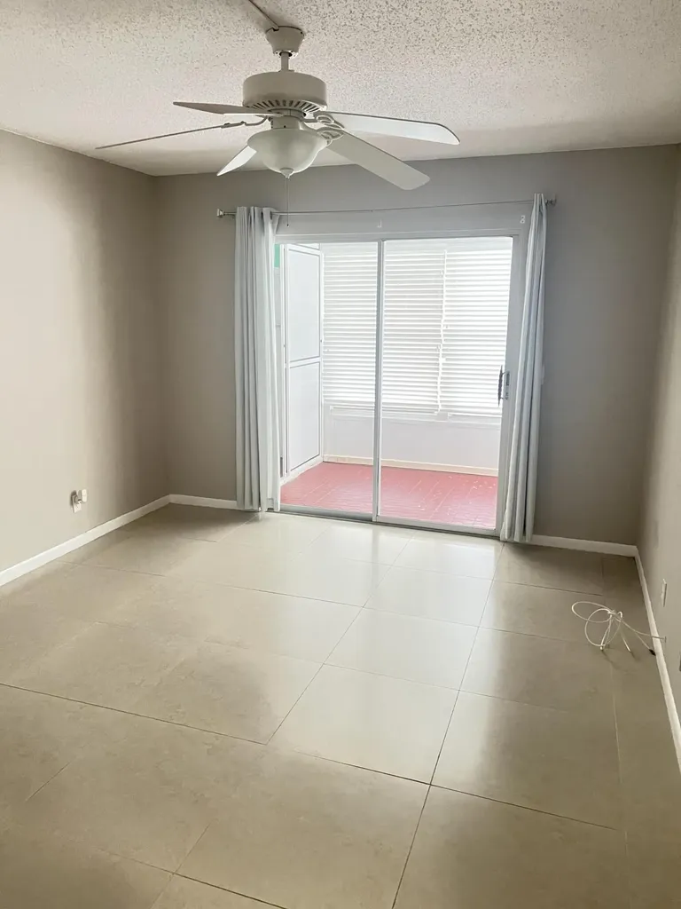 413 Greenbrier A West Palm Beach FL 33417