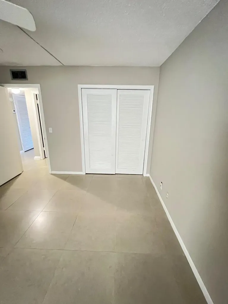 413 Greenbrier A West Palm Beach FL 33417