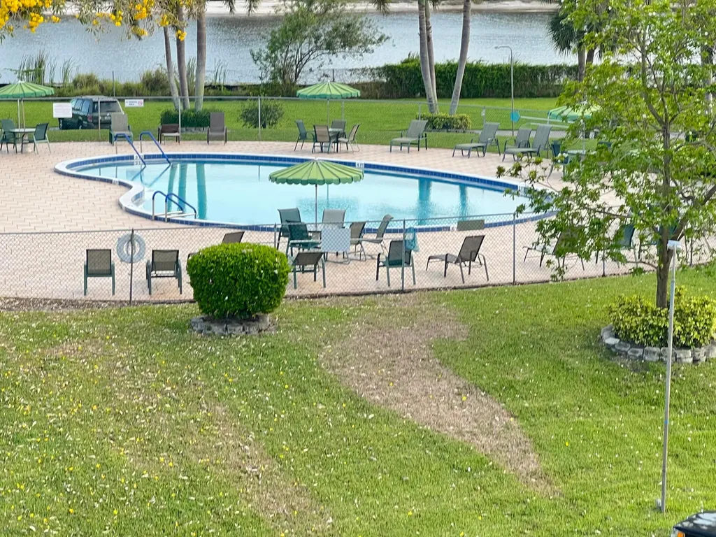 413 Greenbrier A West Palm Beach FL 33417