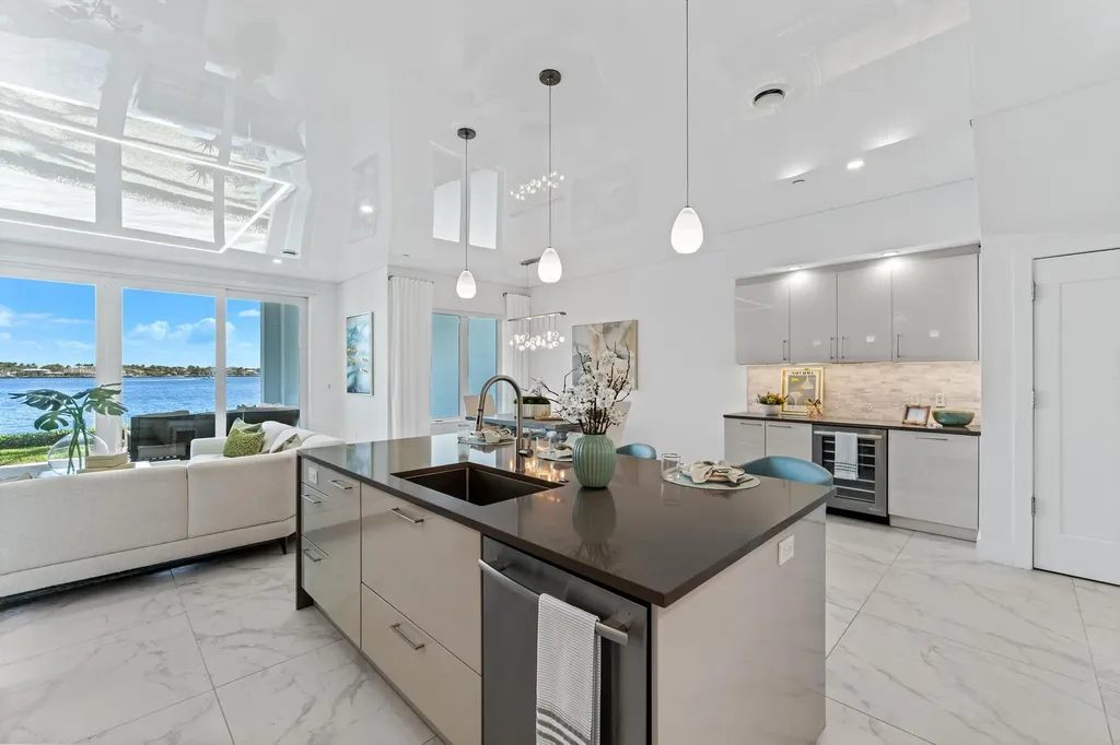 100 Water Club Court N North Palm Beach FL 33408
