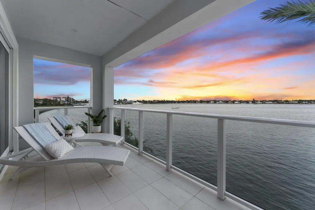 100 Water Club Court N North Palm Beach FL 33408