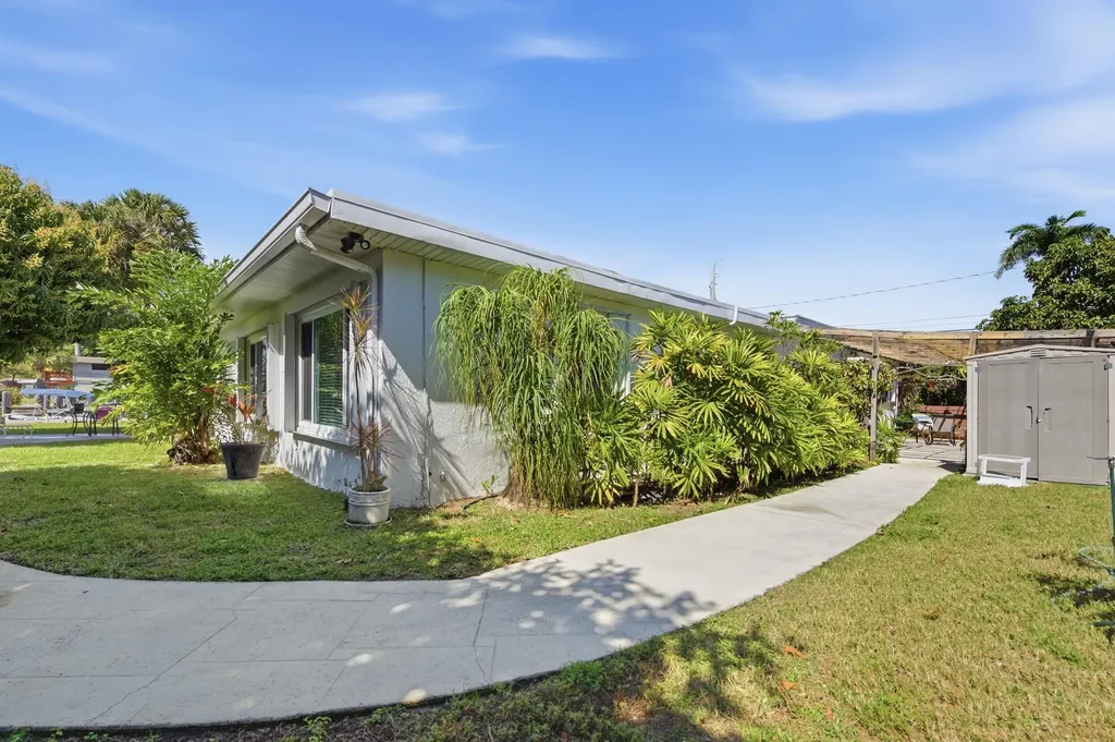 2680 NE 16th Street Pompano Beach FL 33062