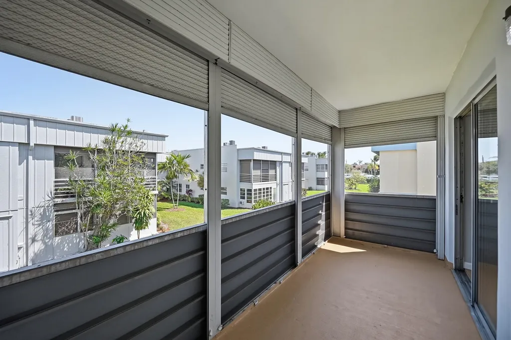 422 Burgundy I Delray Beach FL 33484