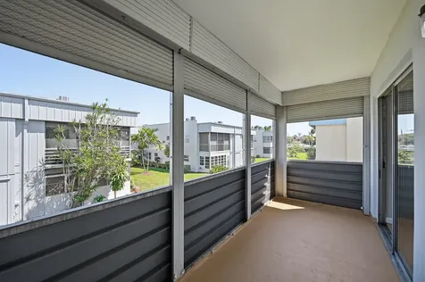 422 Burgundy I Delray Beach FL 33484