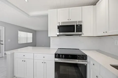 422 Burgundy I Delray Beach FL 33484