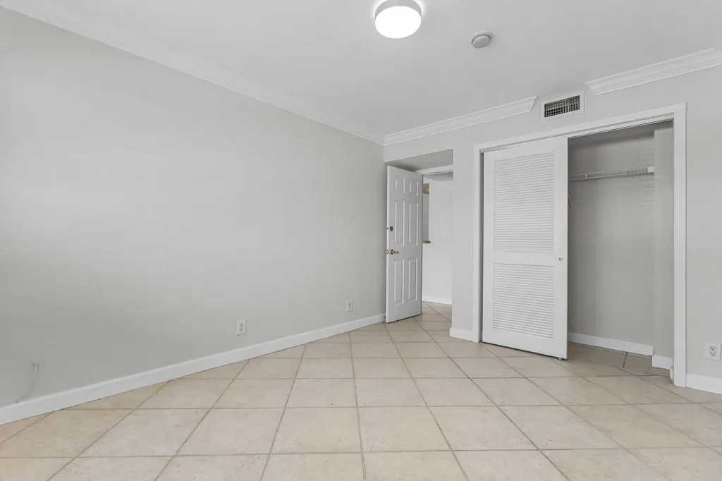 1515 E Broward Boulevard Fort Lauderdale FL 33301